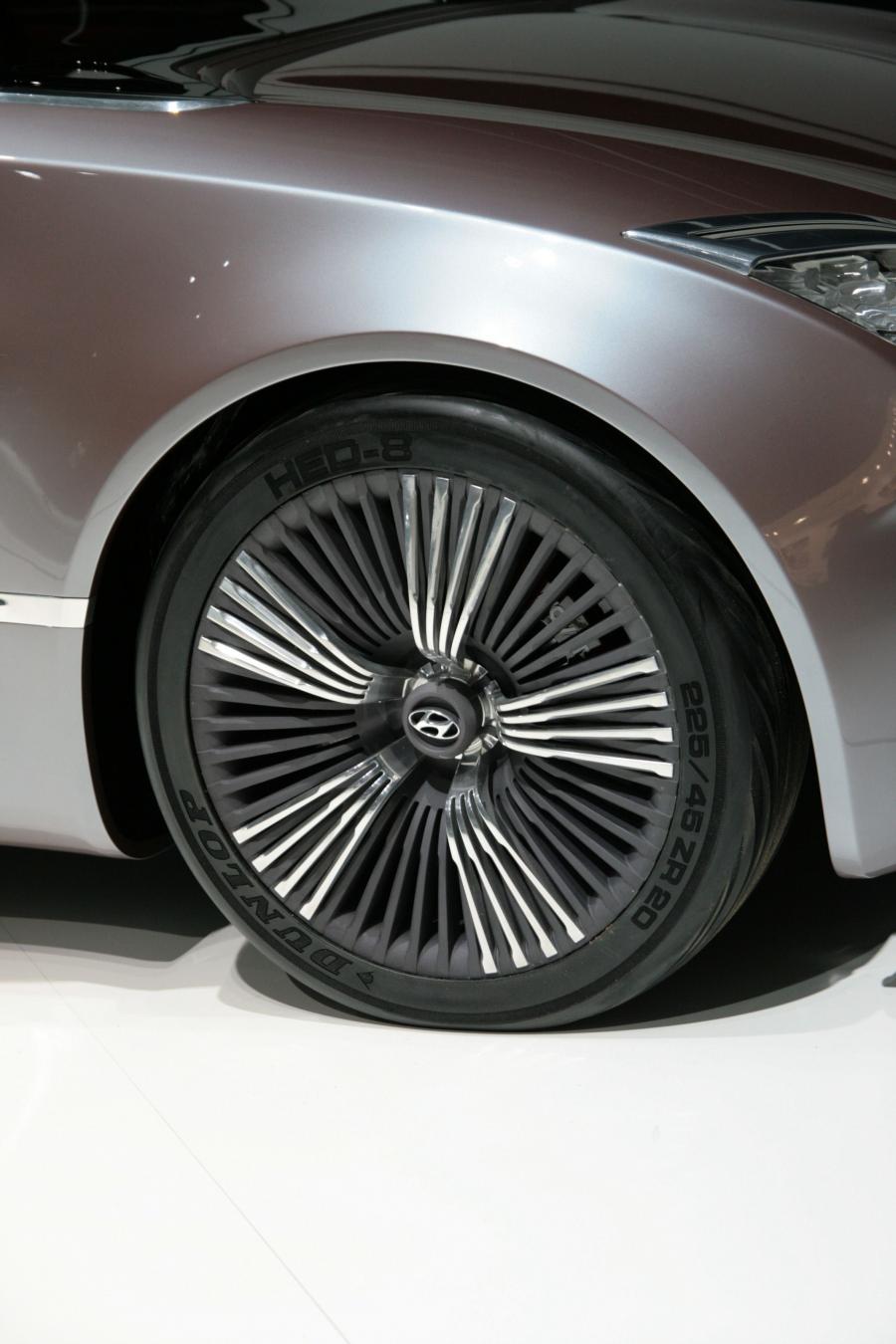  Hyundai i-oniq Concept 2012 года  (фото 5 из 65)